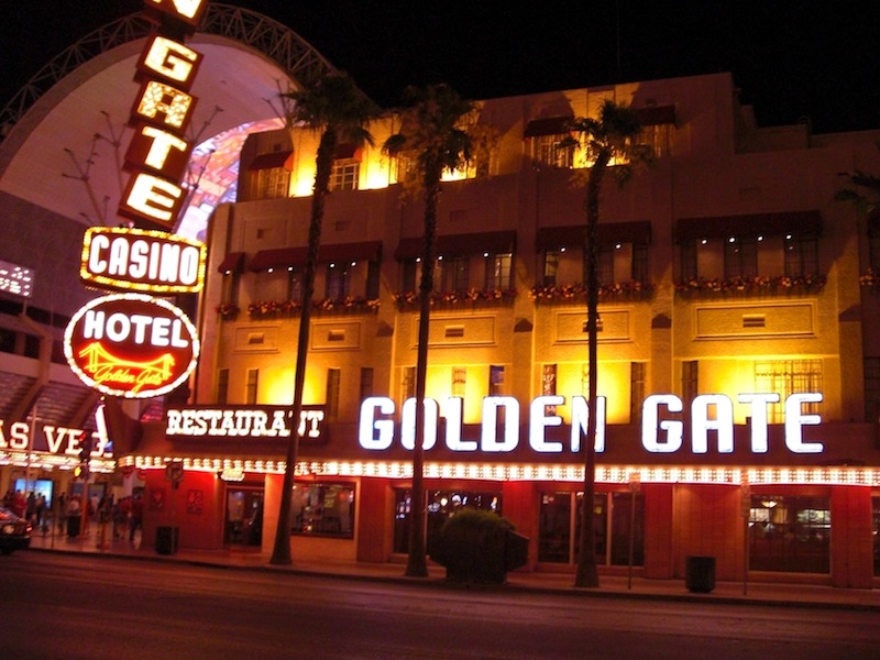 Las Vegas/casinos/golden-gate.JPG