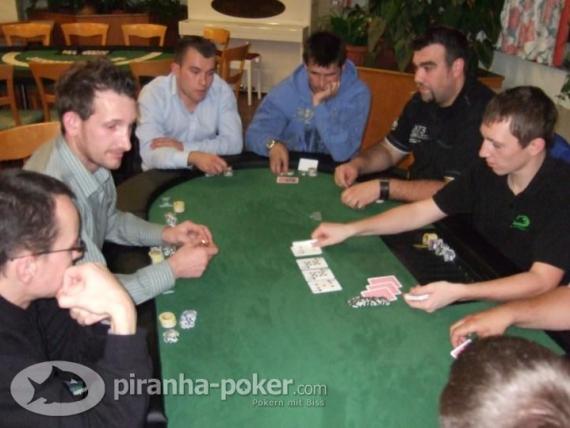 Piranha Poker-Turnier am Samstag, den 24. Oktober 2009 im Sporthotel Öhringen (Ab 18 Uhr Qualitische für das High-Stack Turnier)