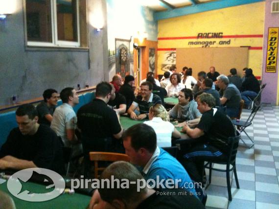 Piranha-Poker Multitableturnier am Samstag, den 29. Mai 2010 auf der Kartbahn Burgpark Ring